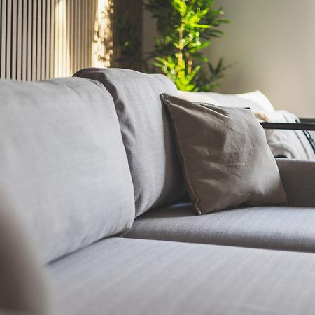 Arte Stays Serviced Houses Stratford - 3 Bedrooms 2 Bathrooms Houses London, Stratford, Maryland, Free Parking, Garden, Weekly Or Monthly Stays - Up To 8 Guests Екстериор снимка