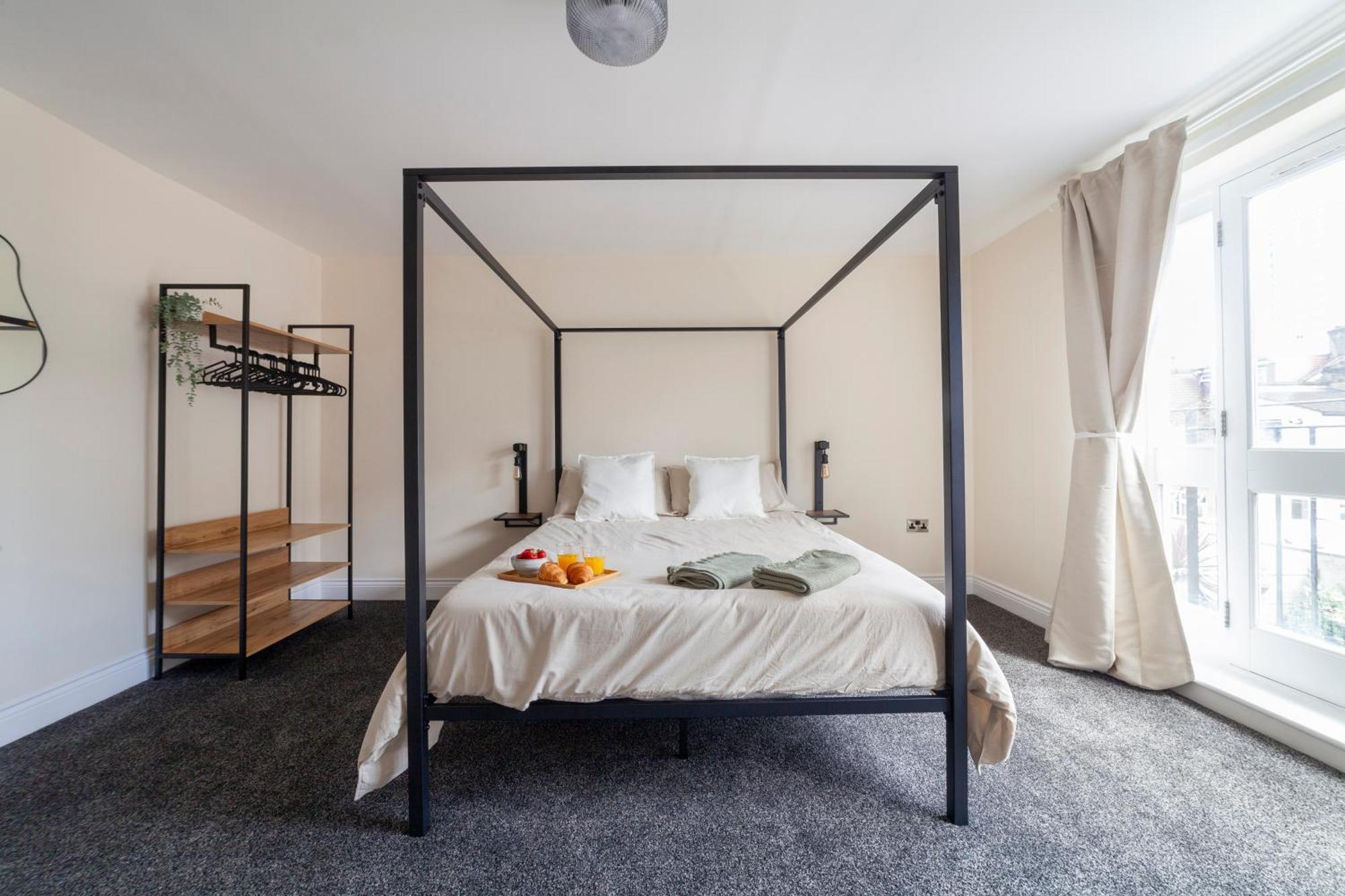 Arte Stays Serviced Houses Stratford - 3 Bedrooms 2 Bathrooms Houses London, Stratford, Maryland, Free Parking, Garden, Weekly Or Monthly Stays - Up To 8 Guests Екстериор снимка