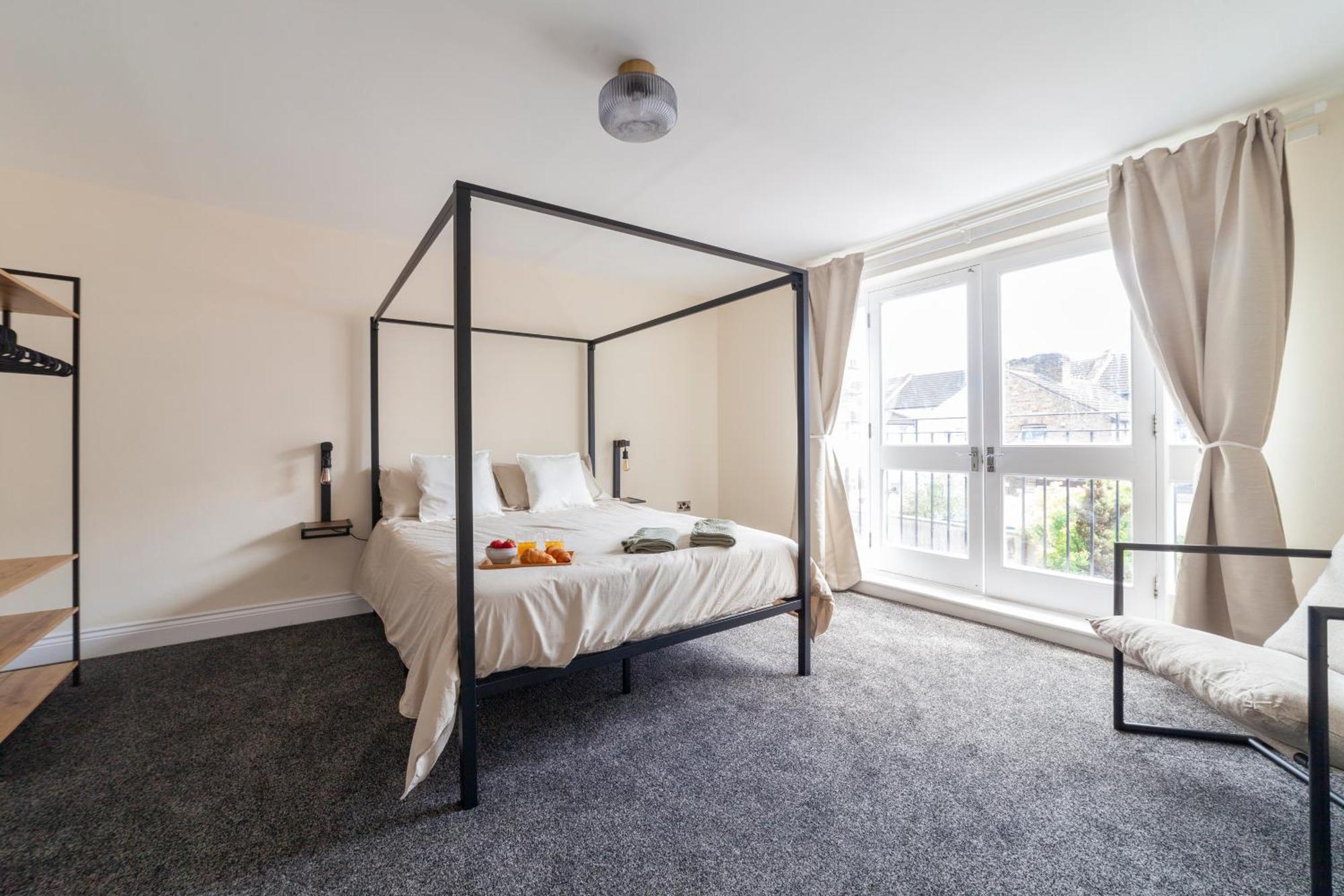 Arte Stays Serviced Houses Stratford - 3 Bedrooms 2 Bathrooms Houses London, Stratford, Maryland, Free Parking, Garden, Weekly Or Monthly Stays - Up To 8 Guests Екстериор снимка
