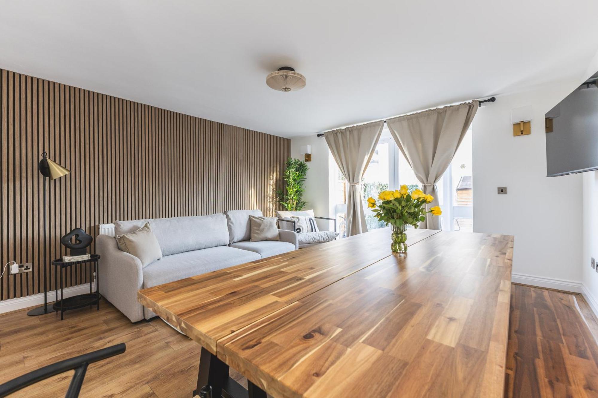 Arte Stays Serviced Houses Stratford - 3 Bedrooms 2 Bathrooms Houses London, Stratford, Maryland, Free Parking, Garden, Weekly Or Monthly Stays - Up To 8 Guests Екстериор снимка