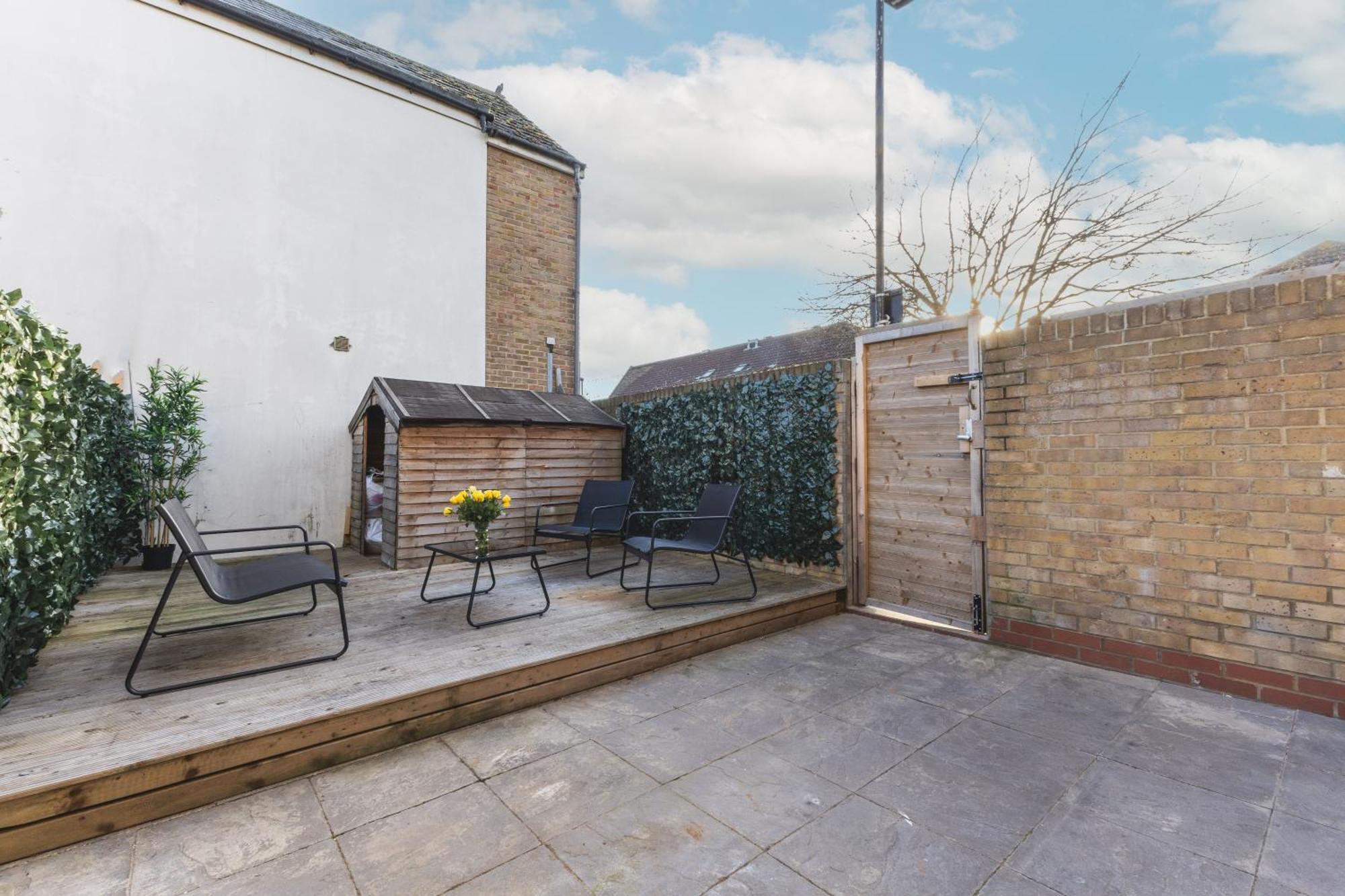 Arte Stays Serviced Houses Stratford - 3 Bedrooms 2 Bathrooms Houses London, Stratford, Maryland, Free Parking, Garden, Weekly Or Monthly Stays - Up To 8 Guests Екстериор снимка