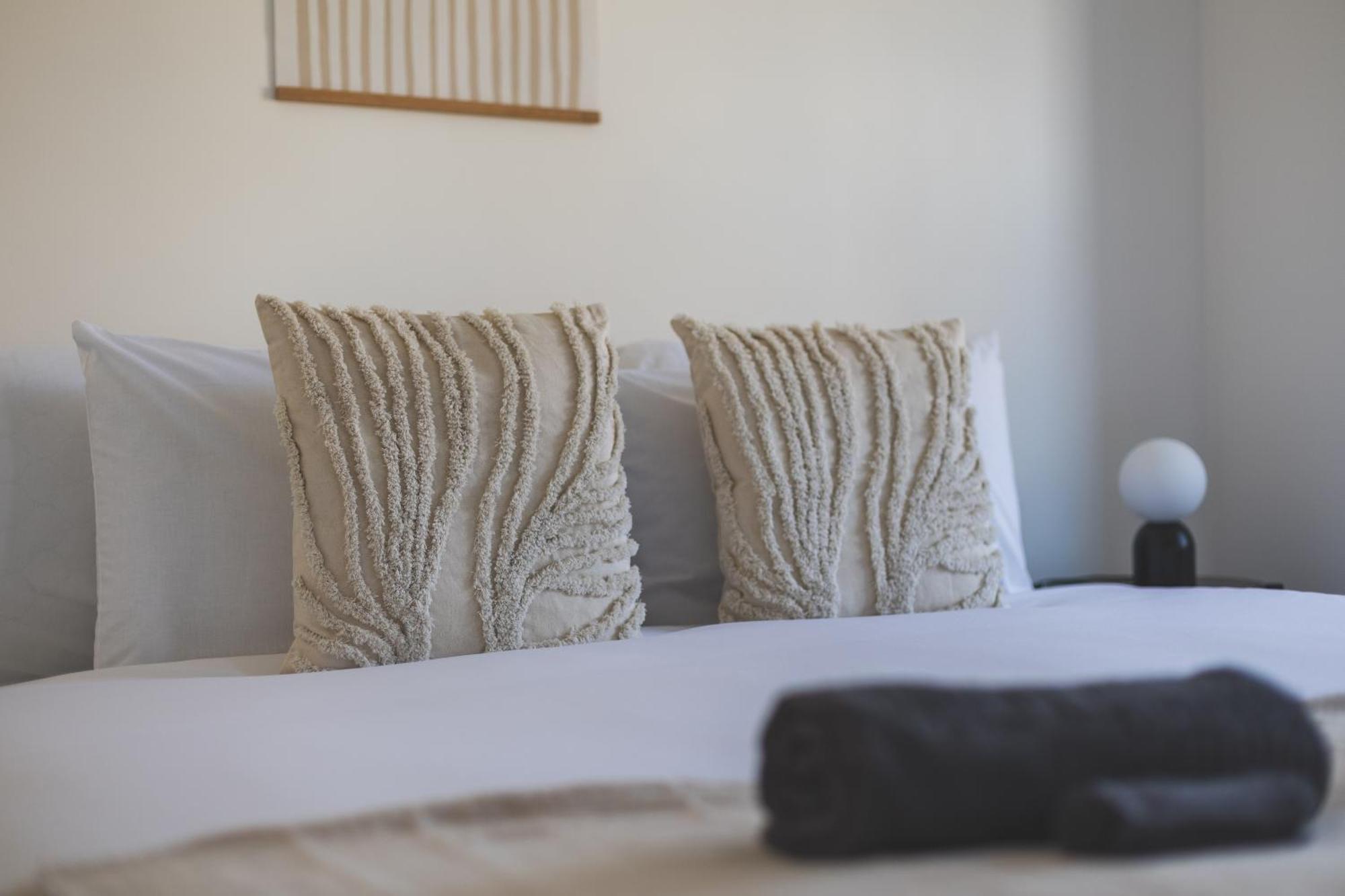 Arte Stays Serviced Houses Stratford - 3 Bedrooms 2 Bathrooms Houses London, Stratford, Maryland, Free Parking, Garden, Weekly Or Monthly Stays - Up To 8 Guests Екстериор снимка